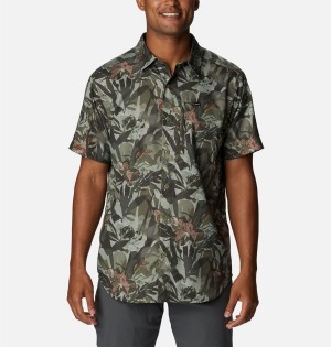 Green Men's Columbia Silver Ridge Utility Lite Novelty Short Sleeve Shirt | YXFJT-5197