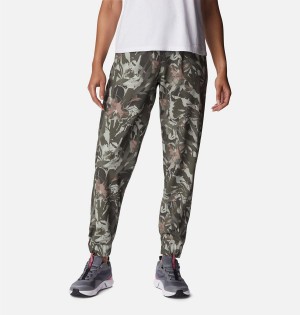 Grey Women's Columbia Pleasant Creek Joggers Pants | RVYWG-7569