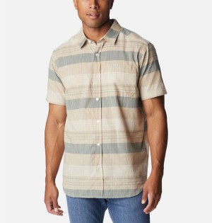 Khaki Men's Columbia Rapid Rivers Novelty Short Sleeve Shirt | FUYES-3651