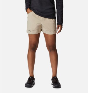 Khaki Women's Columbia Titan Pass Lightweight Shorts | CHLNK-4603