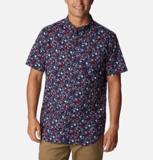 Red Men's Columbia Rapid Rivers Printed Short Sleeve Shirt | ENKBQ-2836