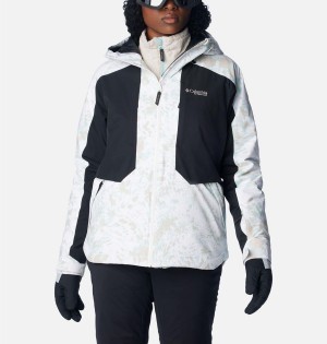 White Women's Columbia Highland Summit Ski Jacket | WBXDU-7516