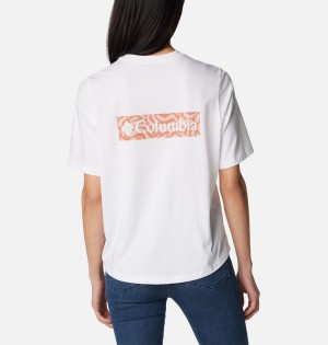 White Women's Columbia North Cascades Relaxed T-Shirt | KJCQE-1549