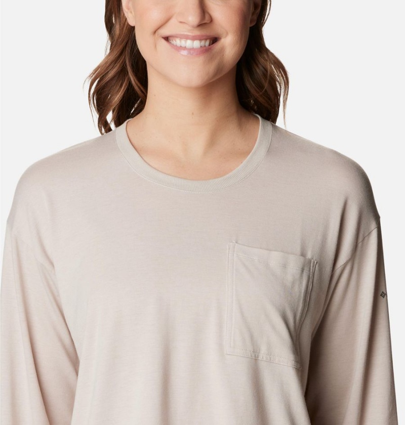 Beige Women's Columbia Boundless Trek Long Sleeve T-Shirt | AKQMO-1927