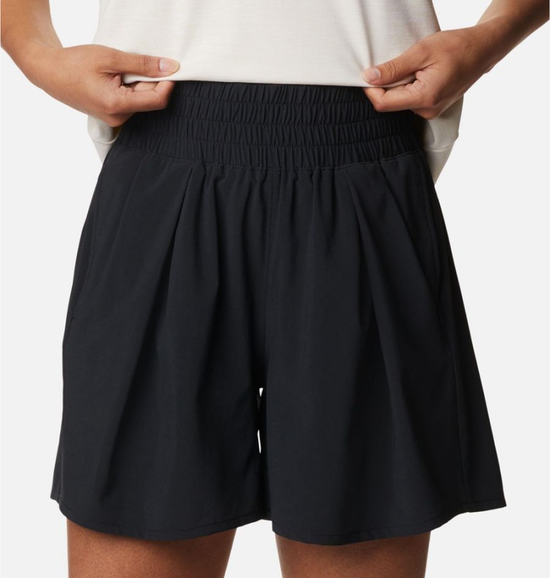 Black Women's Columbia Boundless Beauty Shorts | OZGHK-0168