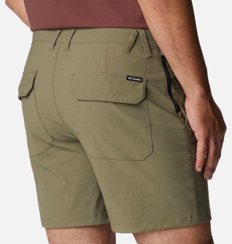 Green Men's Columbia Canyon Gate Utility Shorts | DWIEM-6847