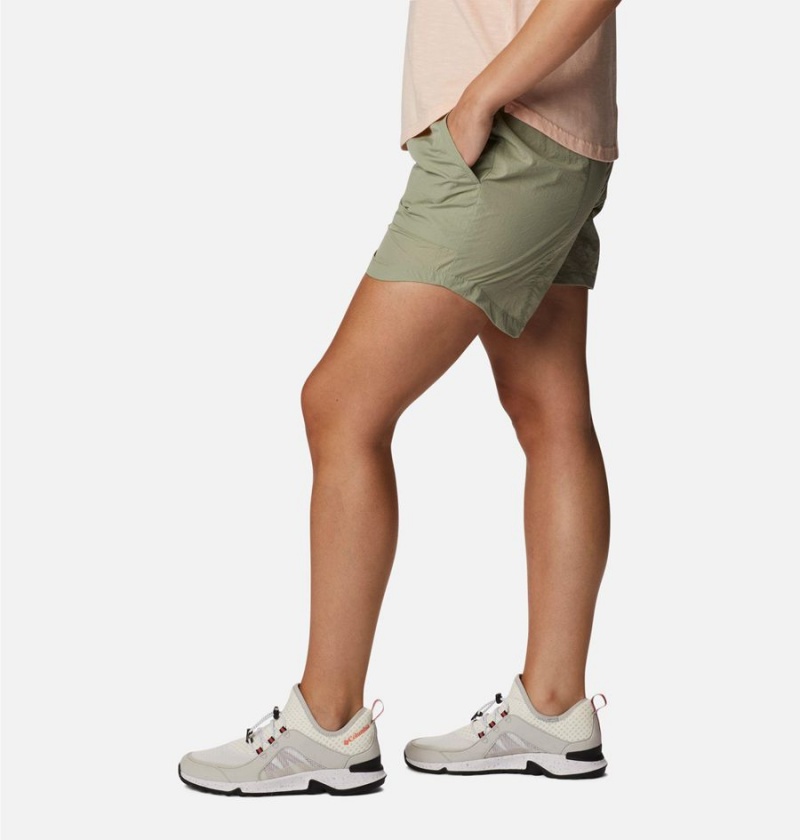 Green Women's Columbia Boundless Trek Shorts | HXAOU-4158