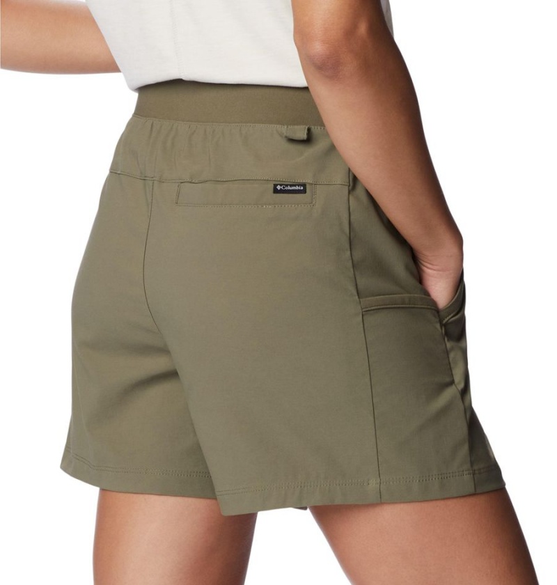 Green Women's Columbia Leslie Falls Shorts | UQXSJ-9861