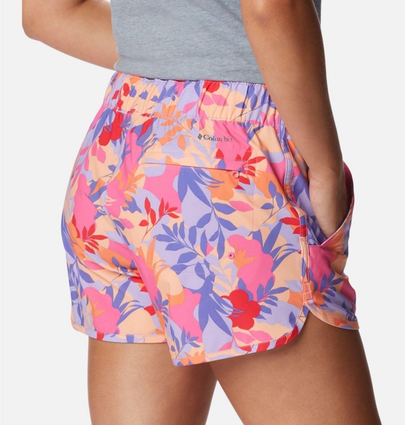 Pink Women's Columbia Pleasant Creek Stretch Shorts | COZKQ-1258