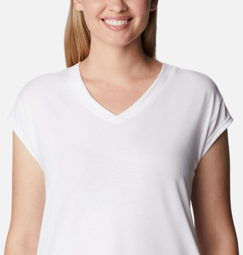 White Women's Columbia Boundless Beauty T-Shirt | LOXVK-1856