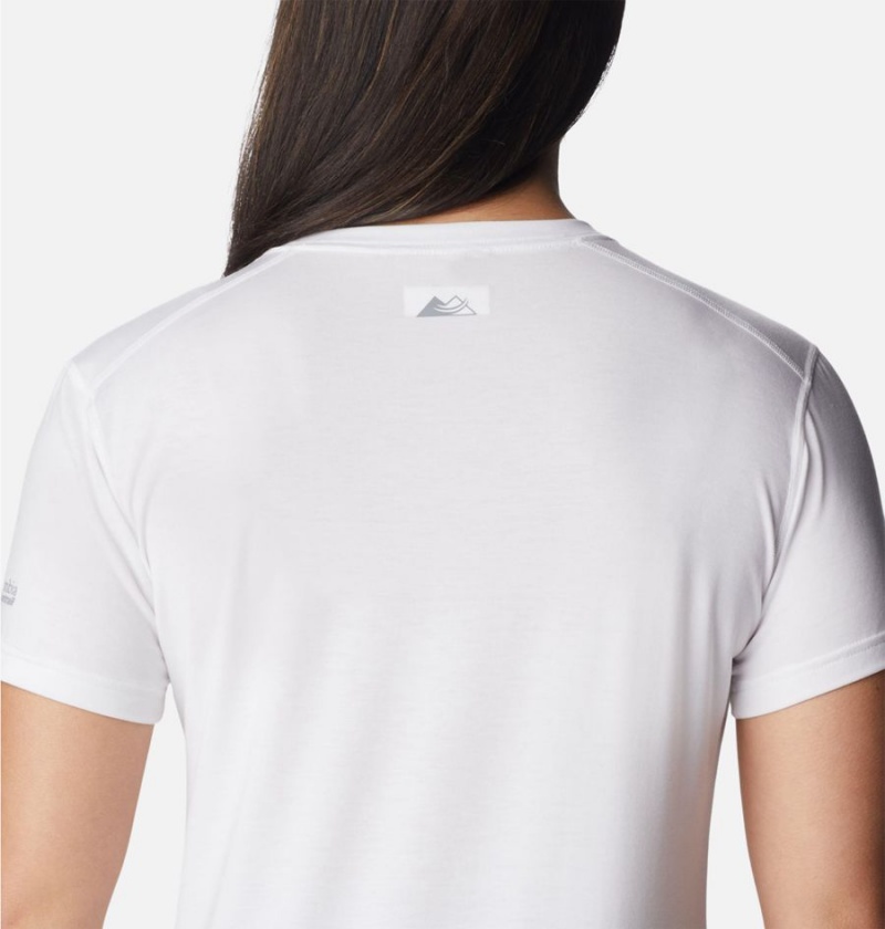 White Women's Columbia Endless Trail Running Tech T-Shirt | GEWDB-6238