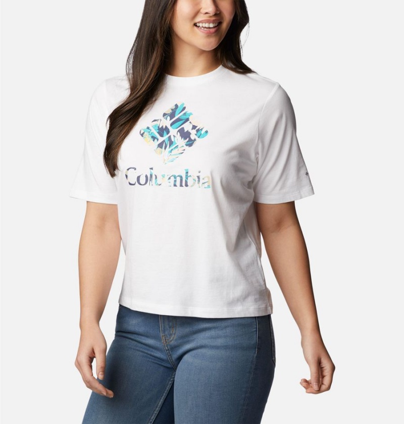 White Women's Columbia North Cascades Relaxed T-Shirt | SNYXP-2948